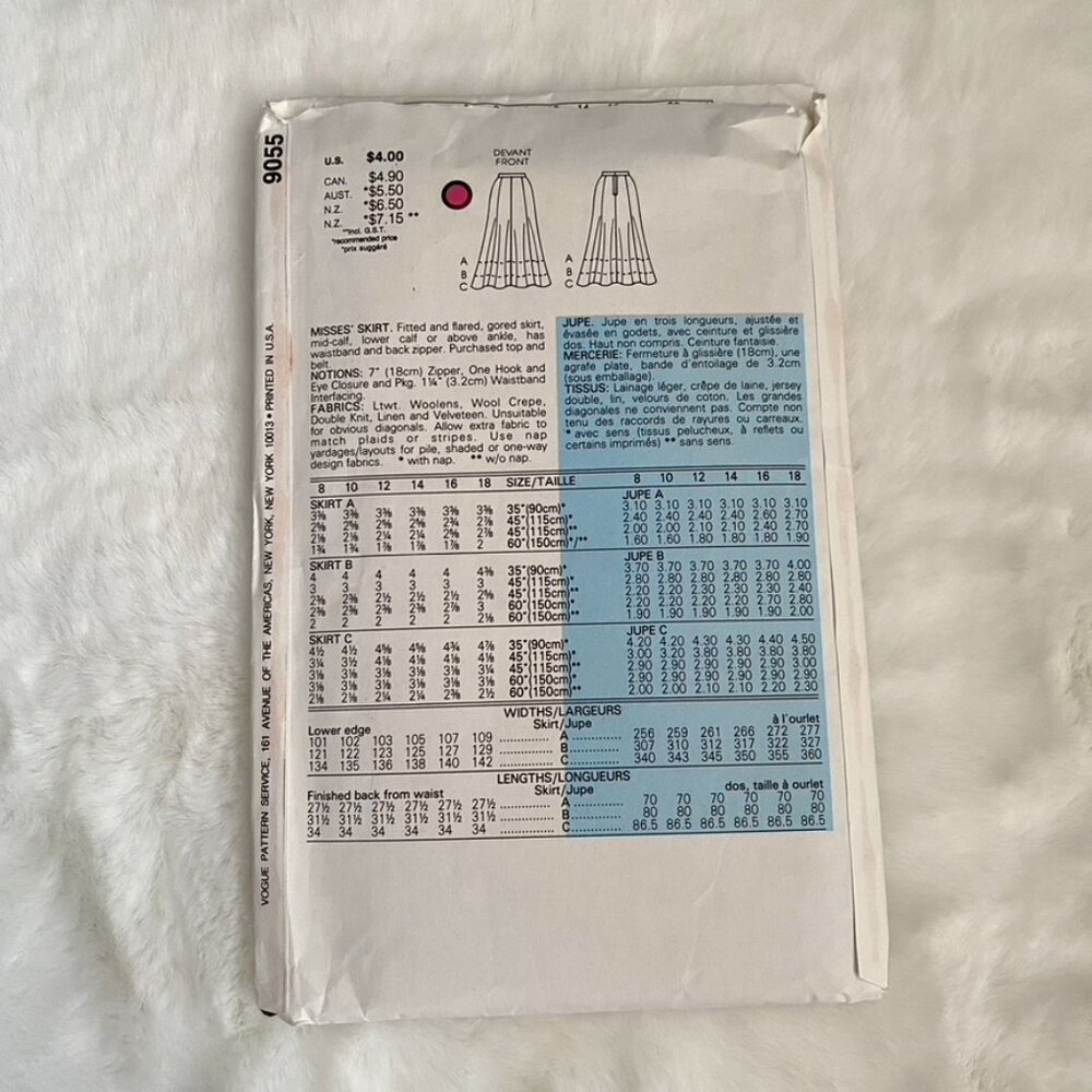 2 Vogue Sewing Patterns - Picture 5 of 5